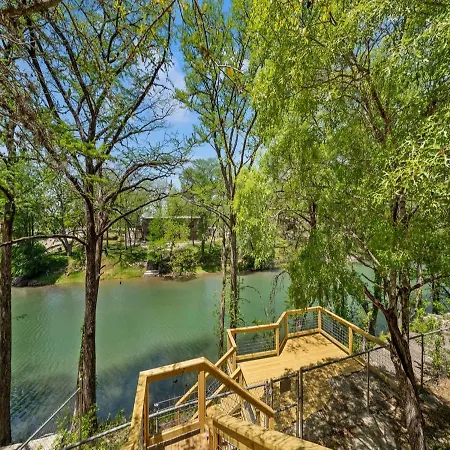 Cl 954 River Cliff Retreat